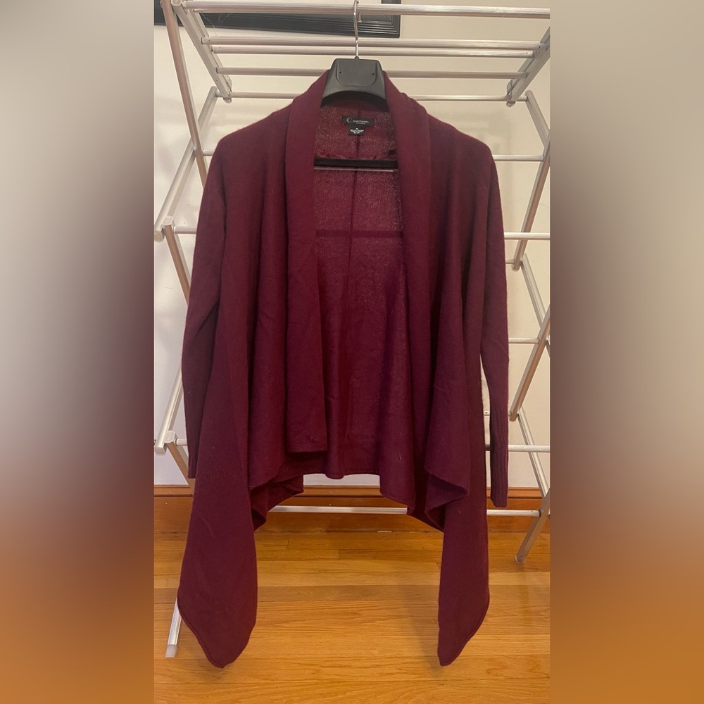 C by Bloomingdale's Women’s
Burgundy Cashmere Sweater XS